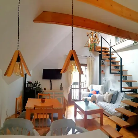 Atico Duplex Con Vistas *